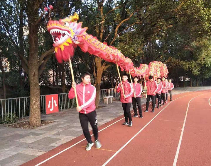 舞龍隊(duì)進(jìn)場.jpg