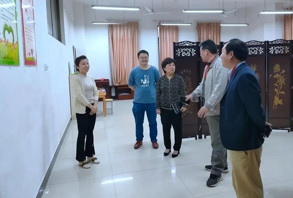 正在上傳...