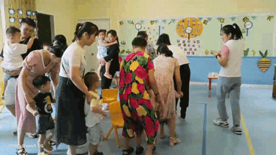 082602.gif 082602.gif